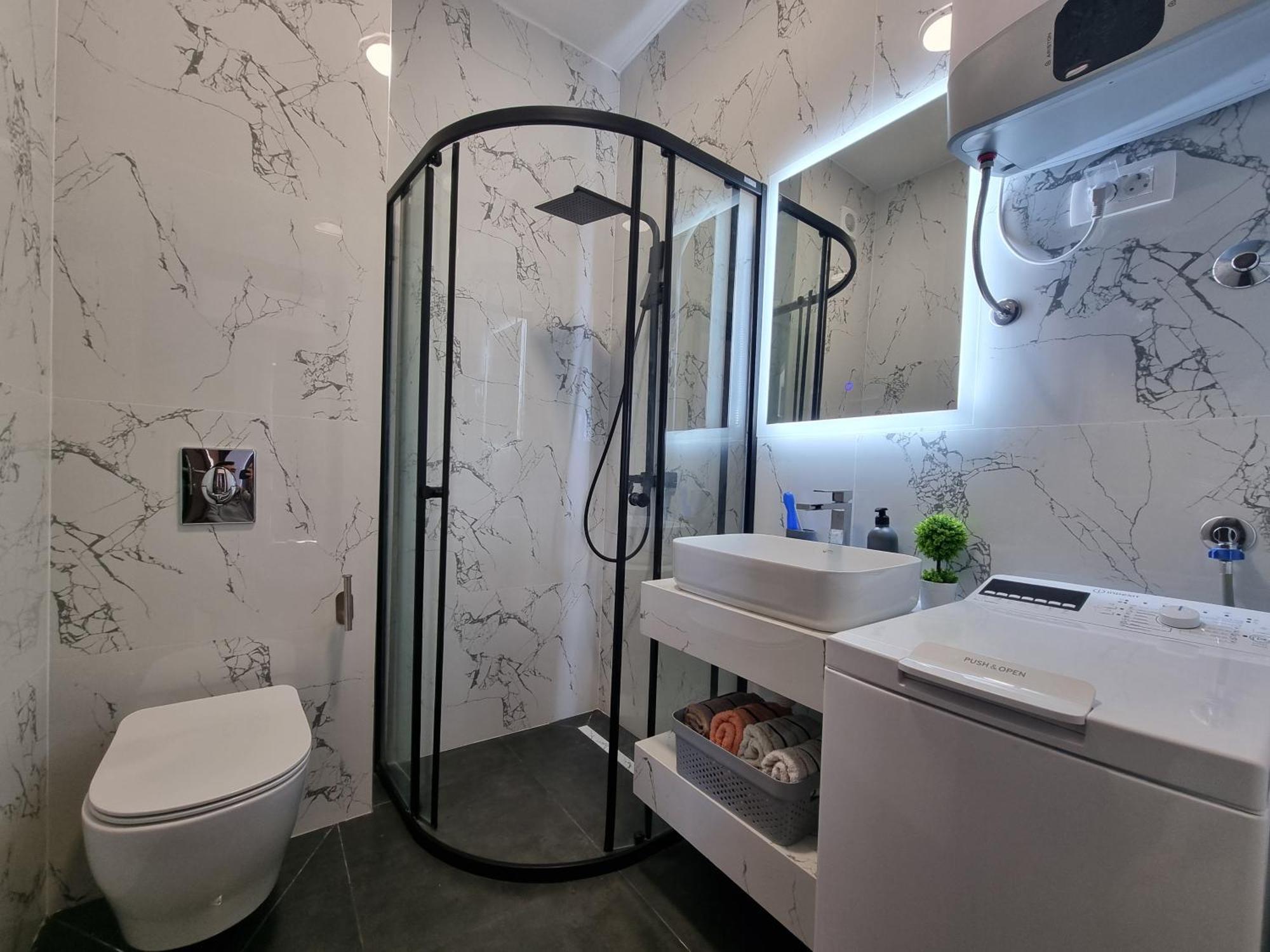 Adriatic Apartments Budva Luaran gambar