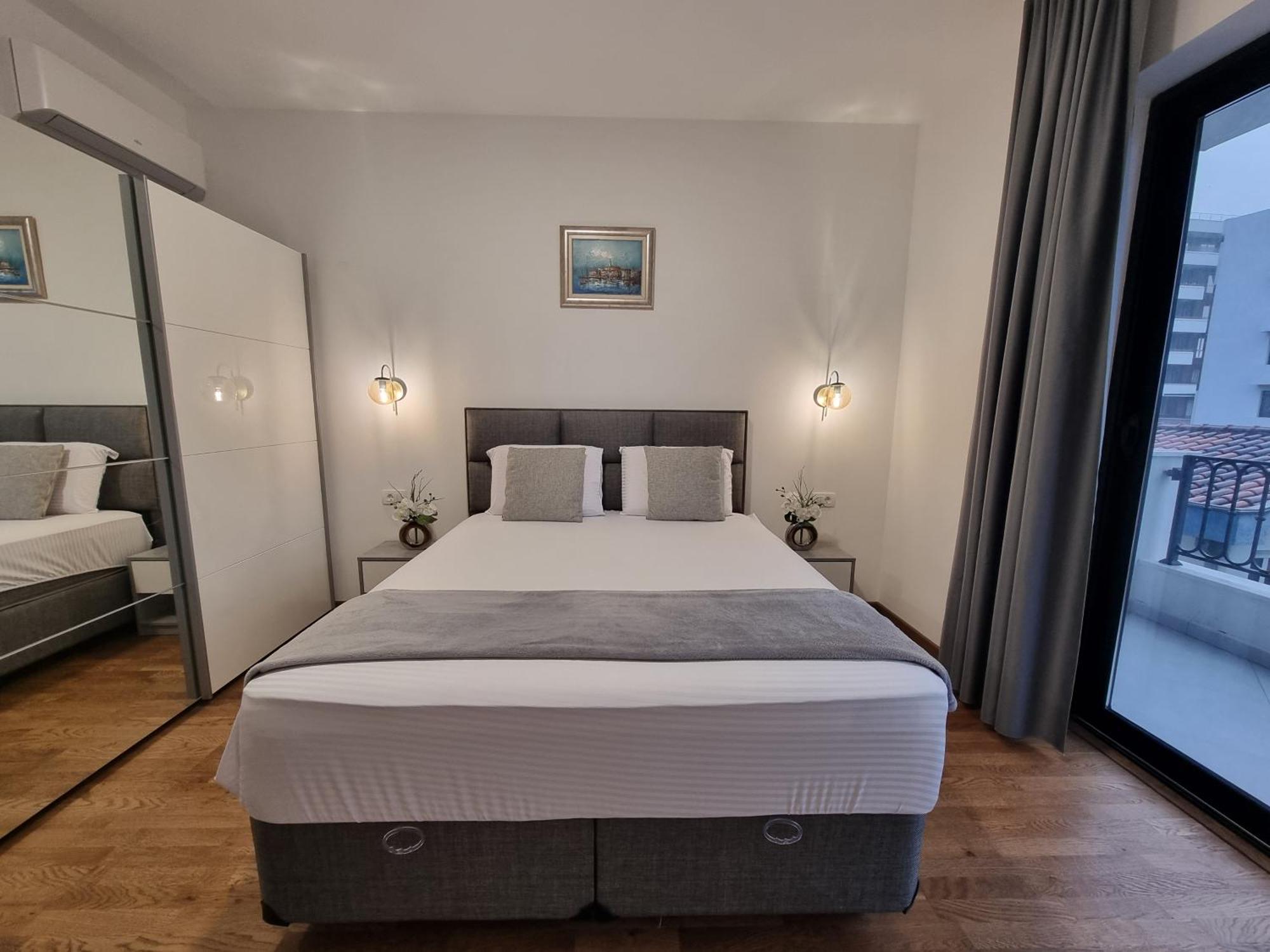 Adriatic Apartments Budva Luaran gambar