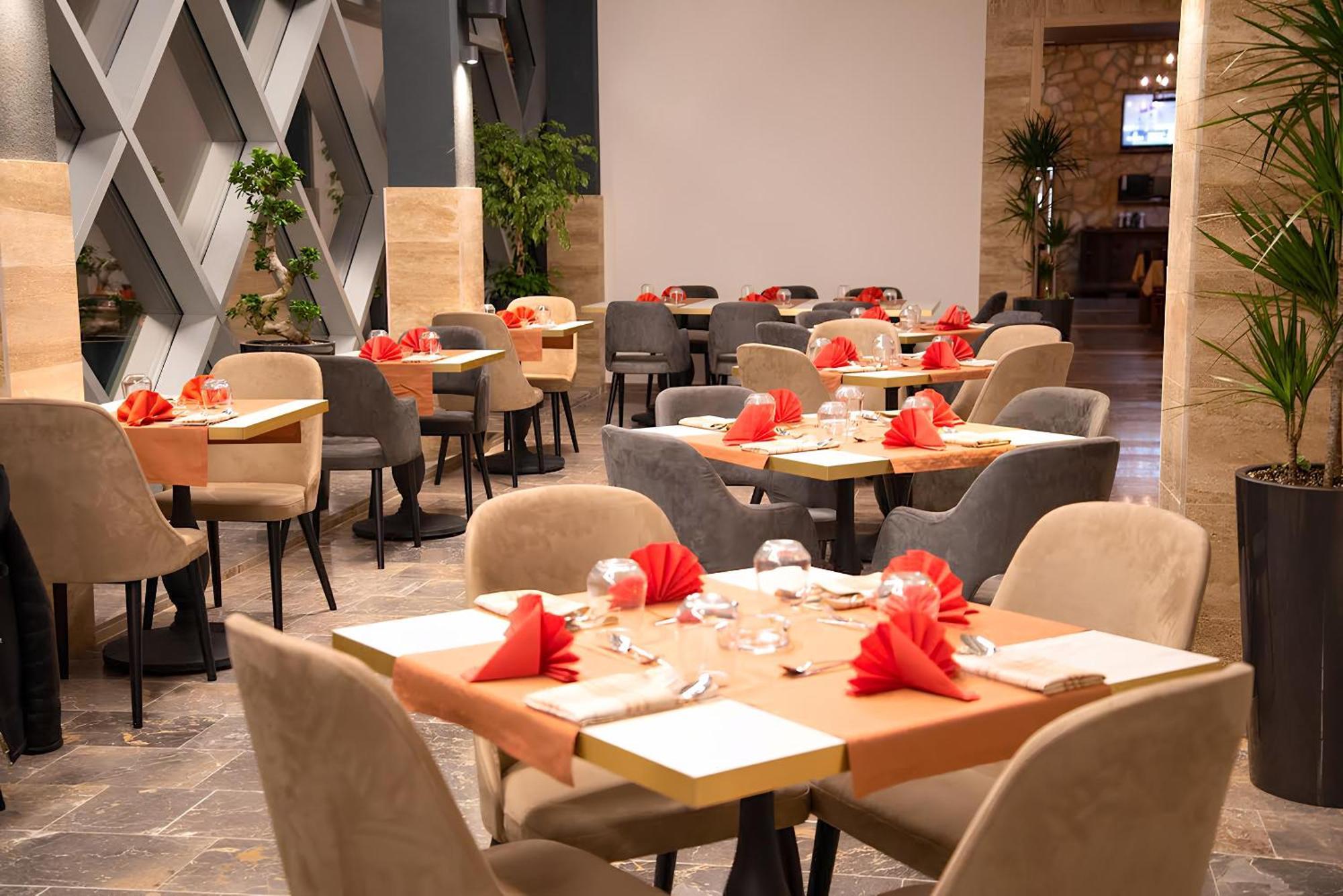 Adriatic Apartments Budva Luaran gambar
