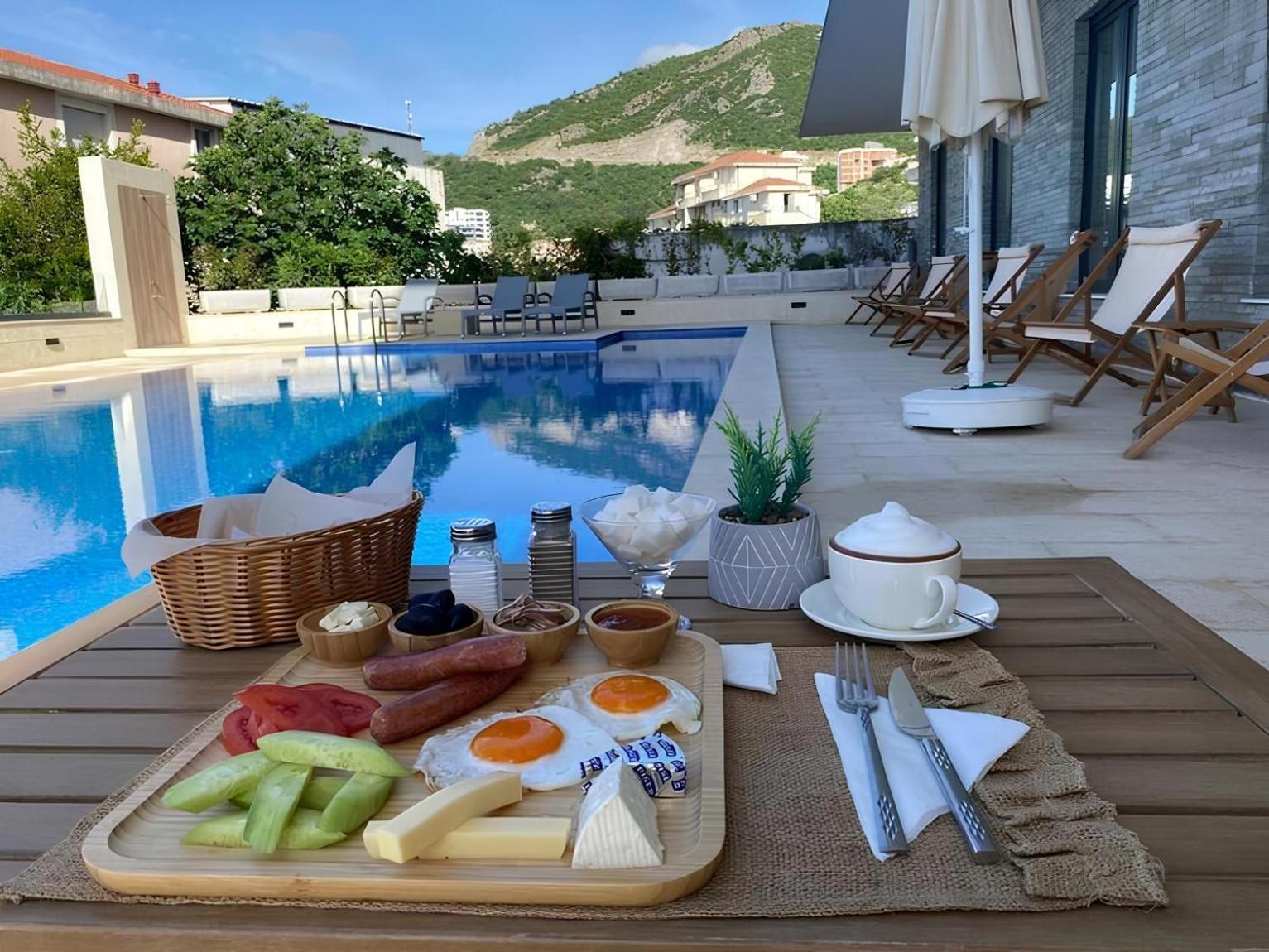 Adriatic Apartments Budva Luaran gambar